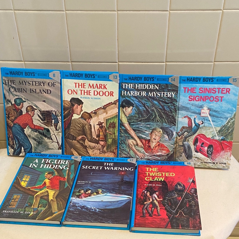 📚The Hardy Boys Books Lot of 7 (8-13-14-15-16-17-18 ) By Franklin W. Dixon